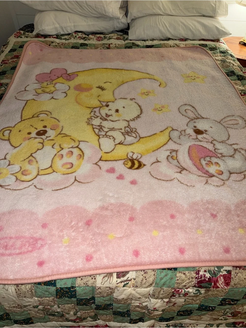 Solaron Vintage Plush Mink Baby Moon and Bear Baby Blanket. Near Mint